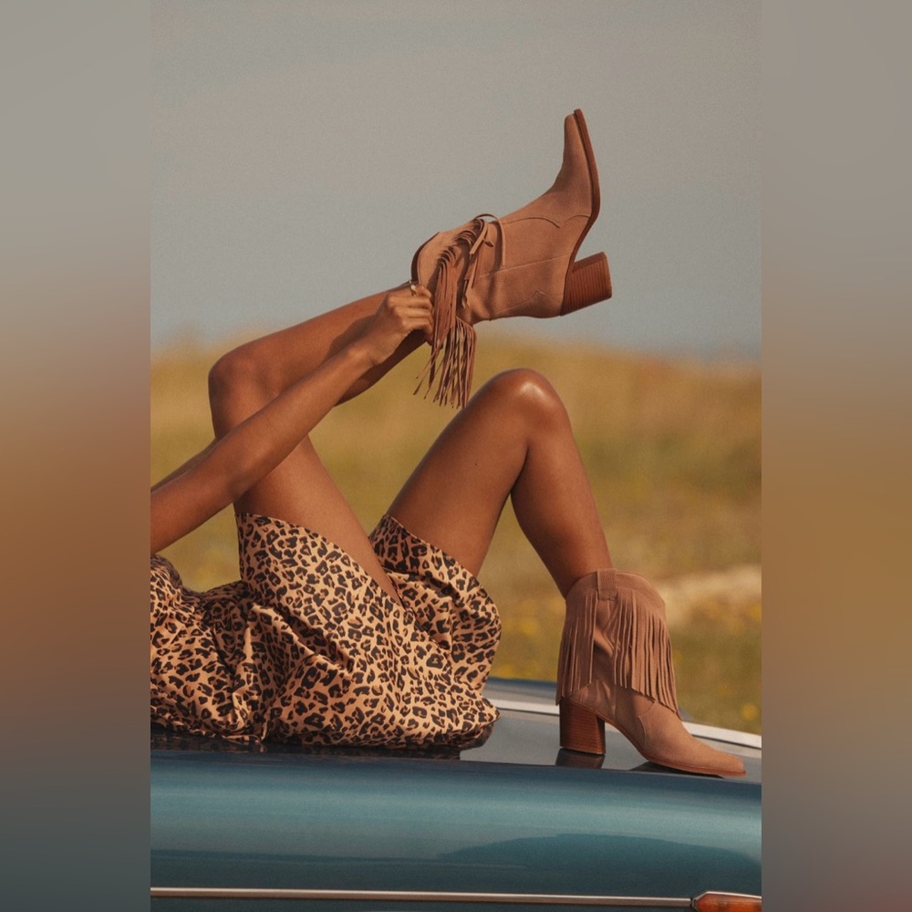 Dolce Vita Tan Nubuck Fringe Western Boots Kaylee from Anthropologie Sz 10